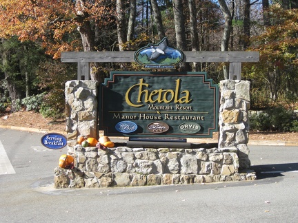 Chetola Lodge Sign1
